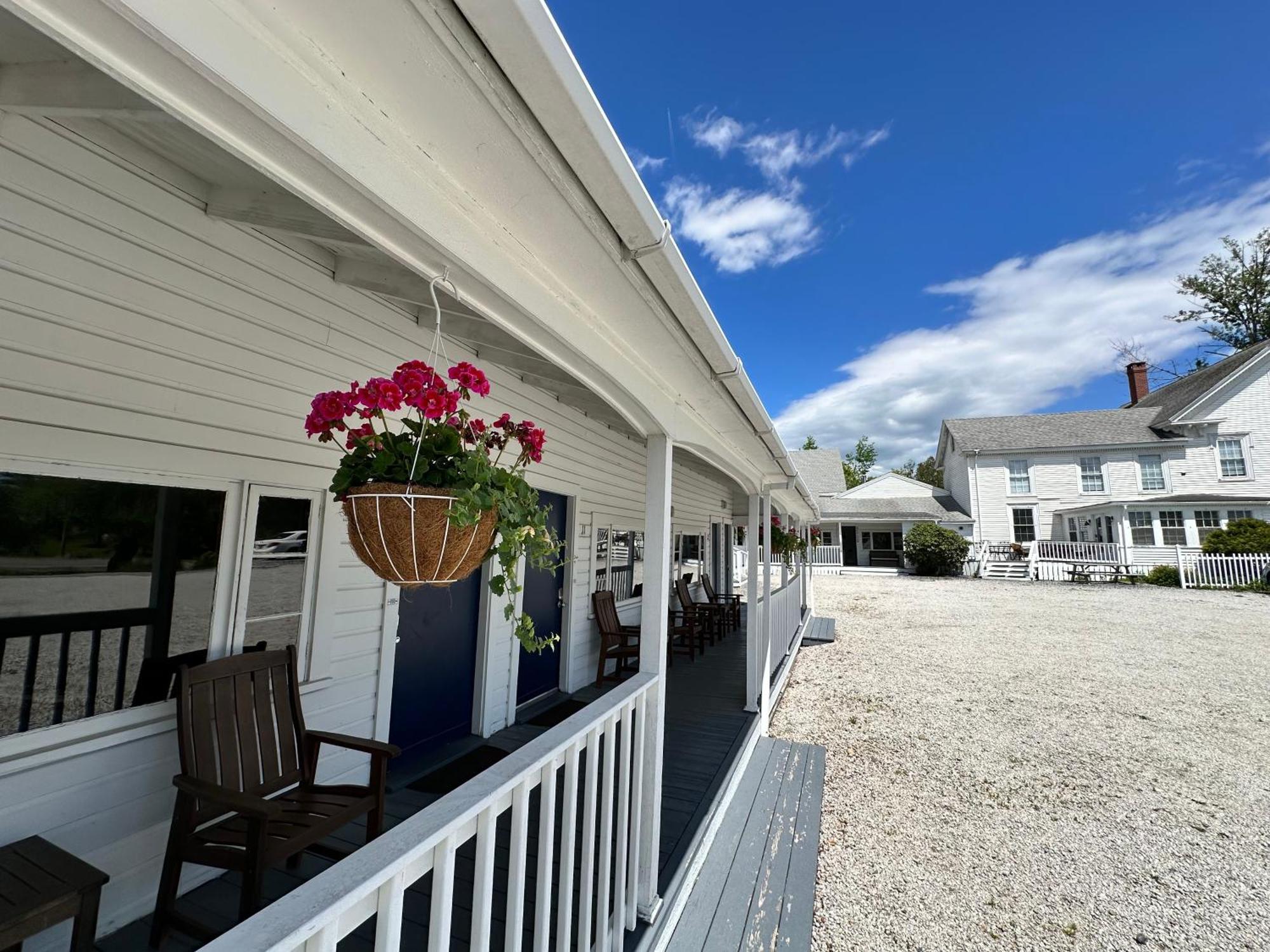 Yardarm Motel Searsport Екстериор снимка