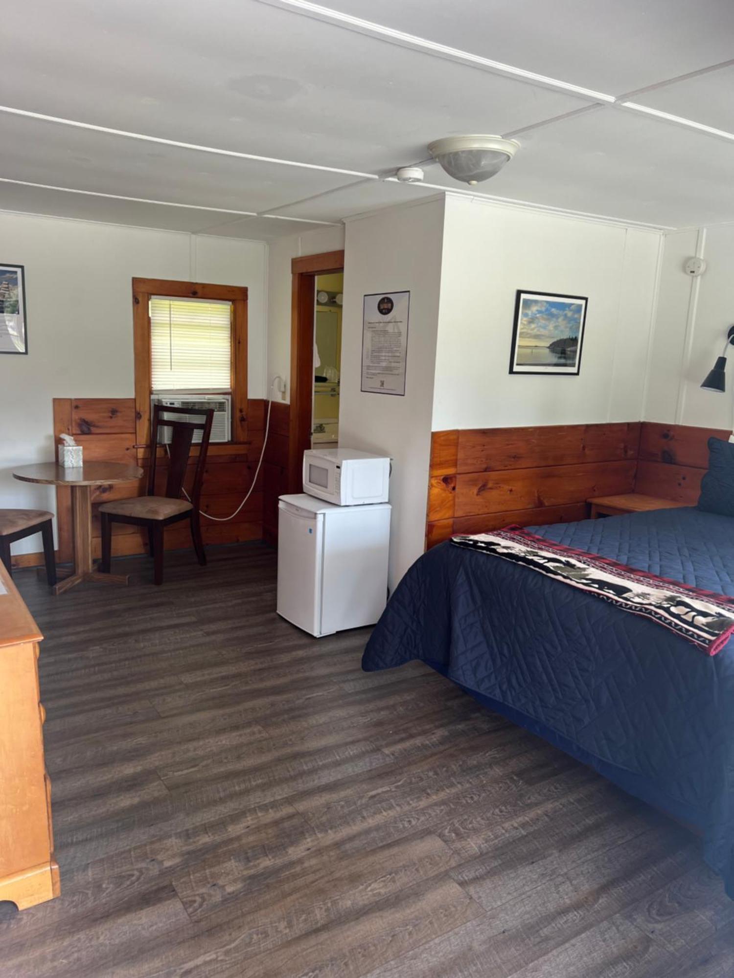 Yardarm Motel Searsport Екстериор снимка