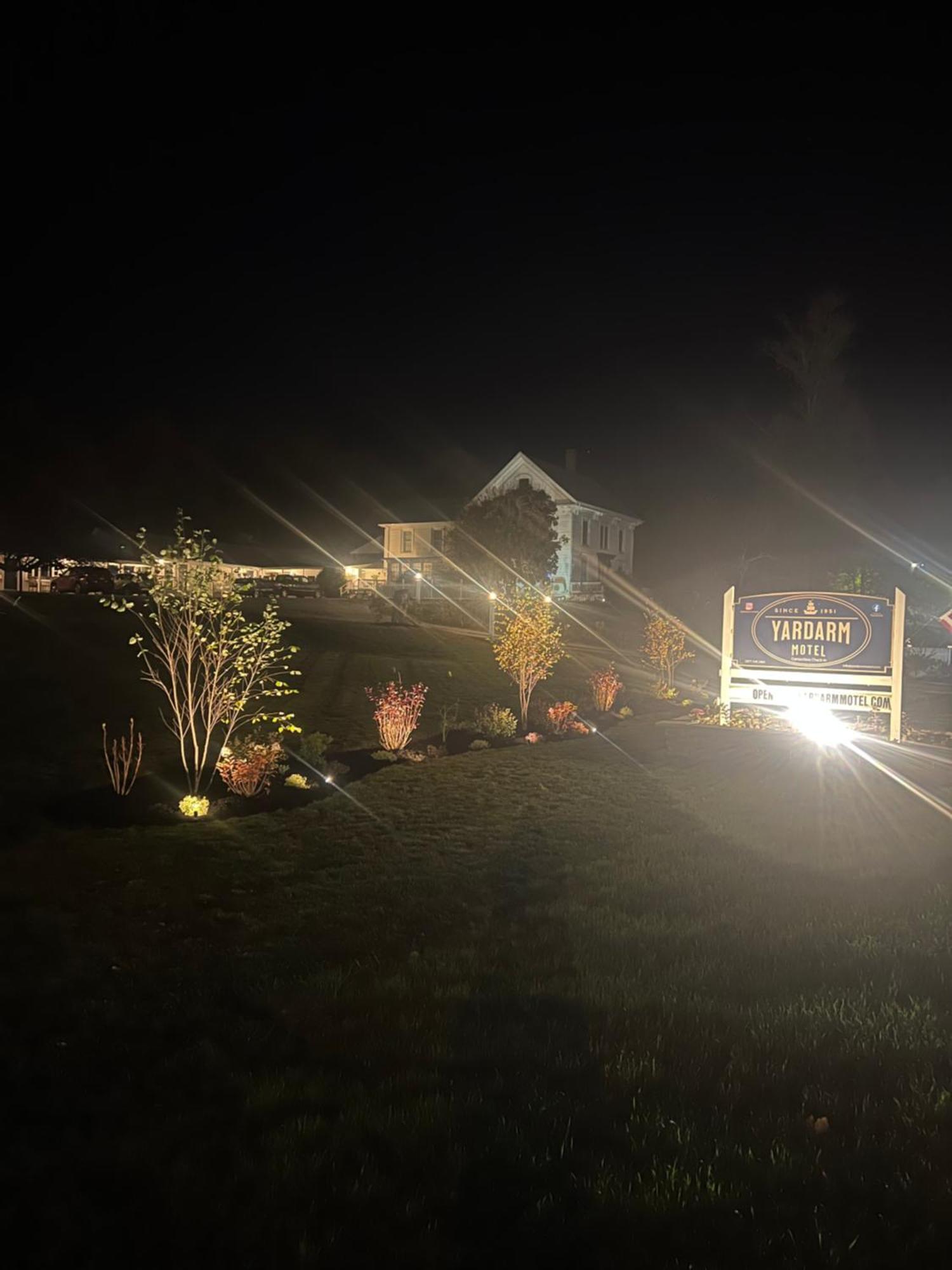 Yardarm Motel Searsport Екстериор снимка