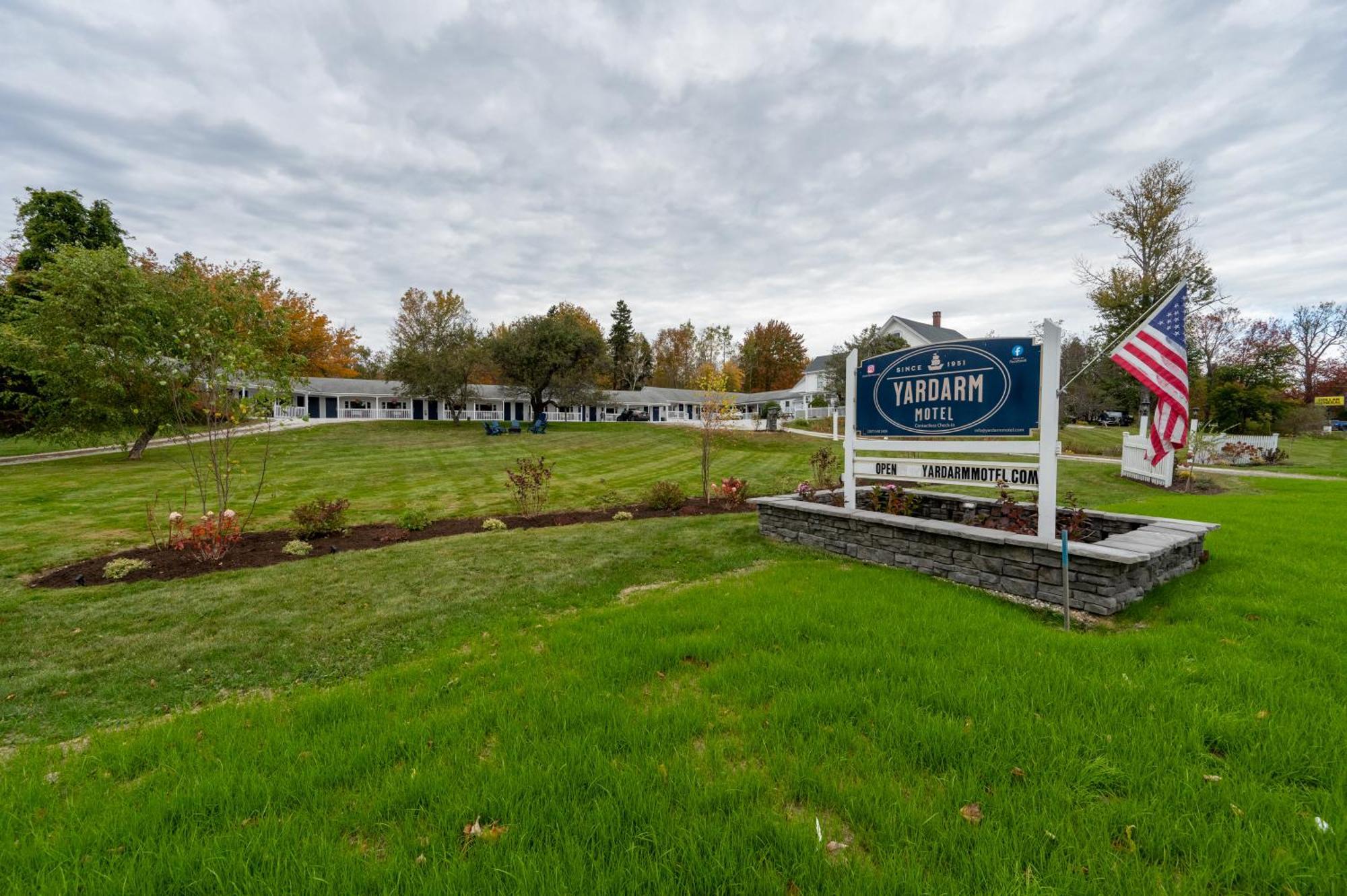 Yardarm Motel Searsport Екстериор снимка