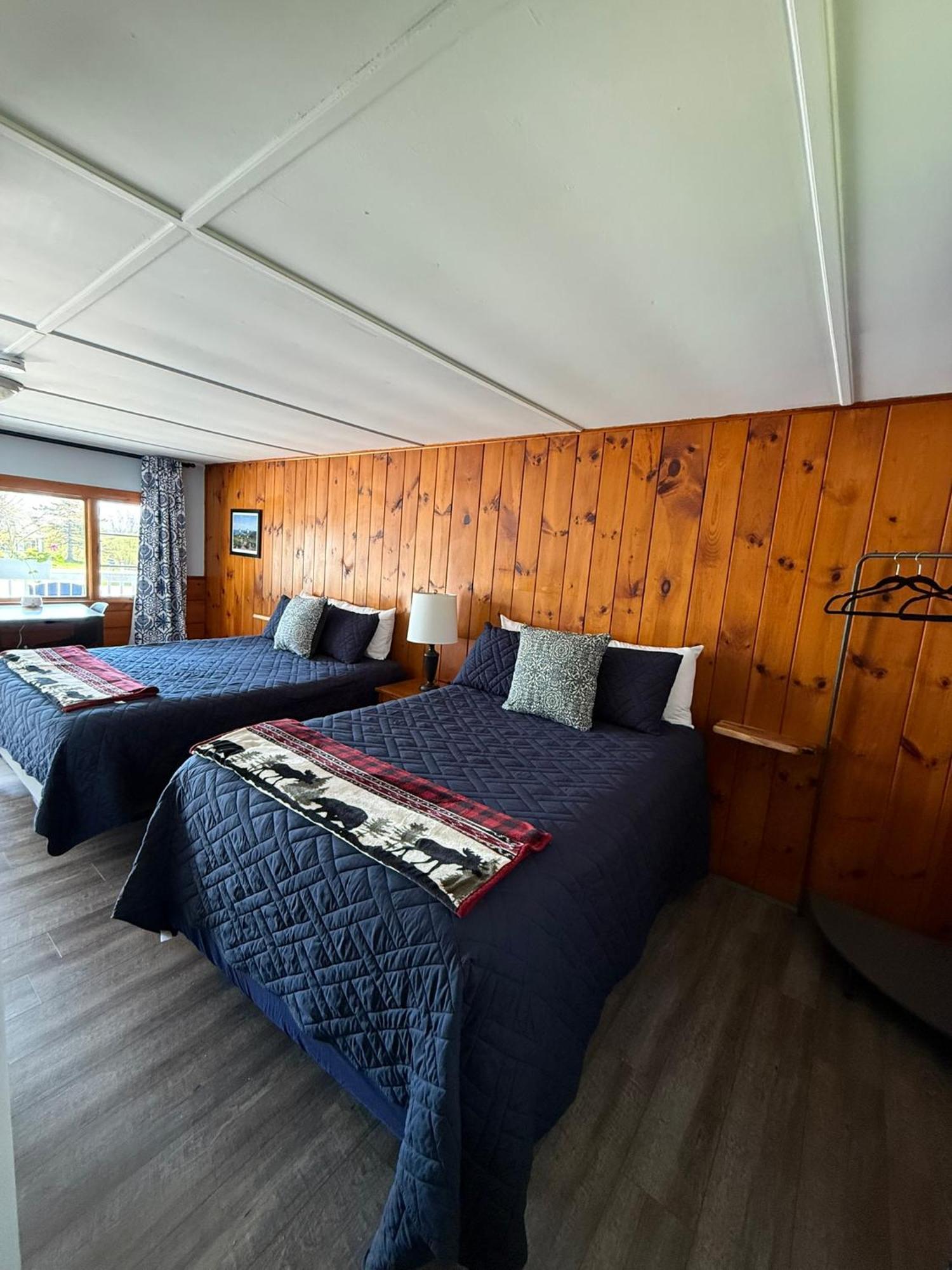 Yardarm Motel Searsport Екстериор снимка