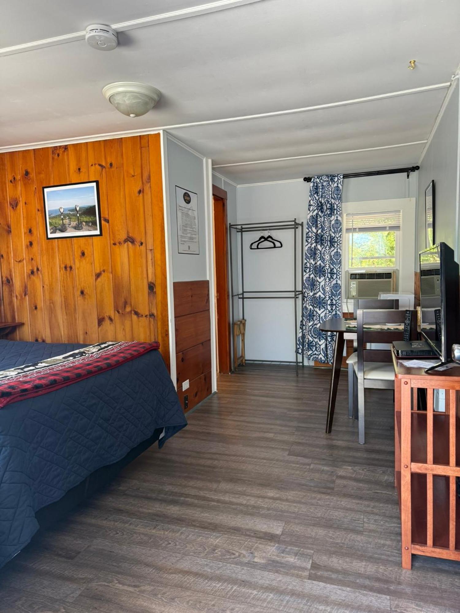 Yardarm Motel Searsport Екстериор снимка