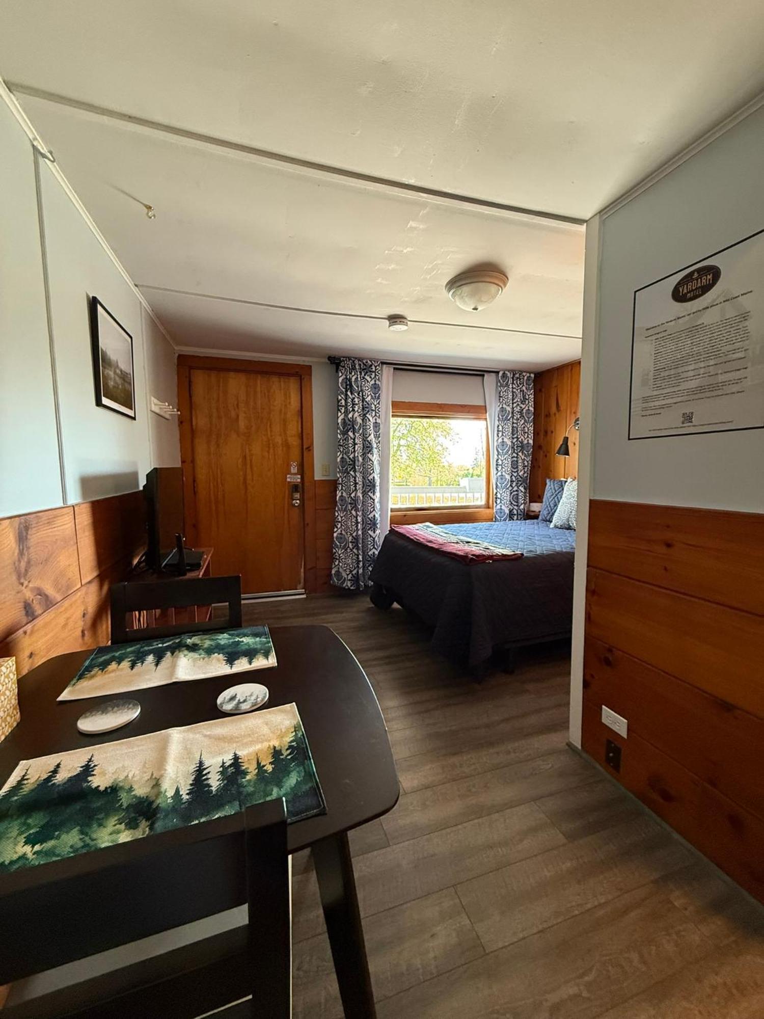 Yardarm Motel Searsport Екстериор снимка
