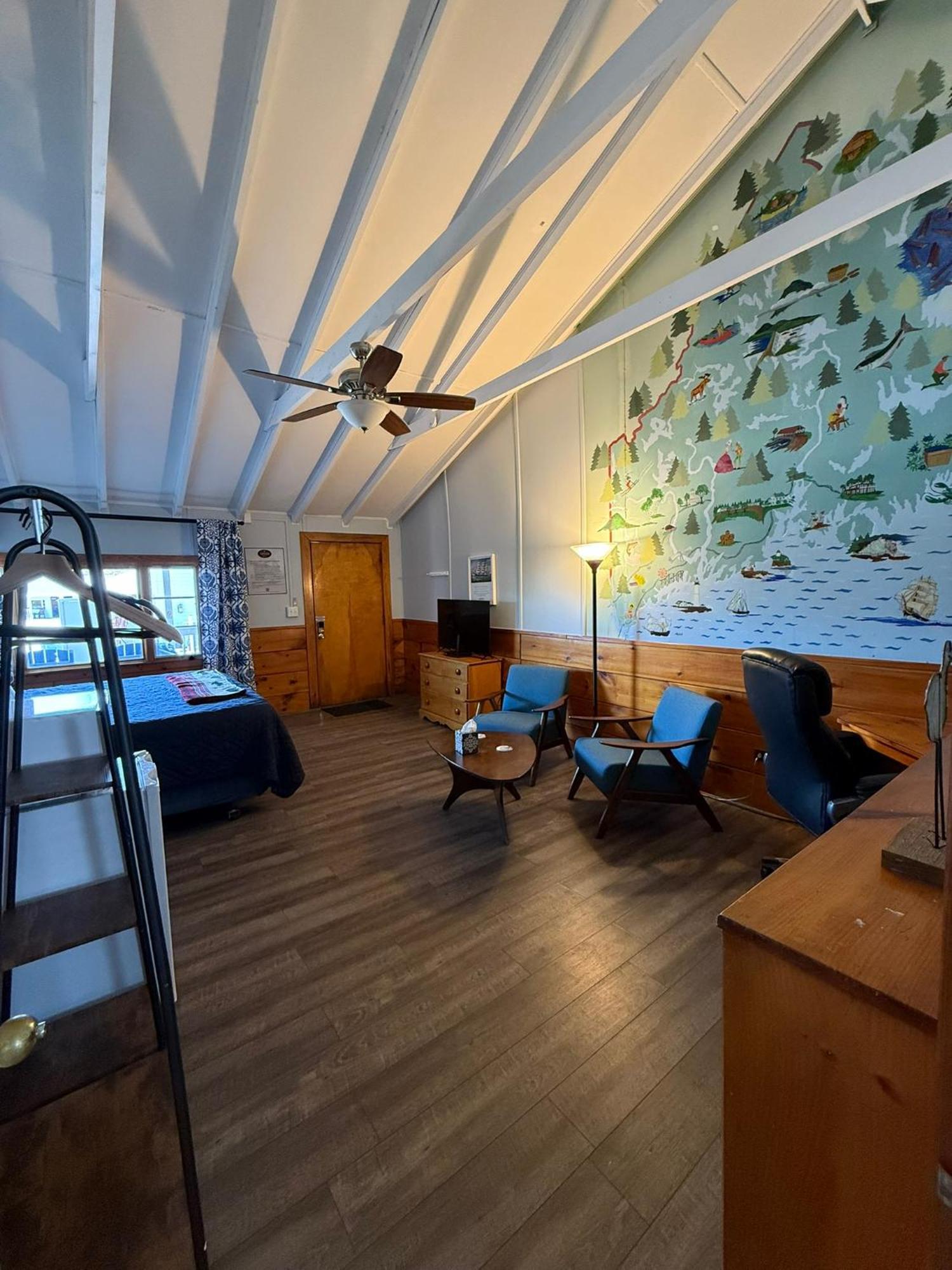 Yardarm Motel Searsport Екстериор снимка