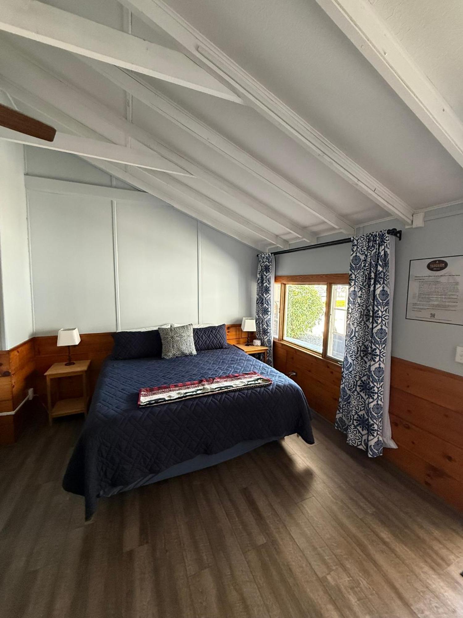 Yardarm Motel Searsport Екстериор снимка