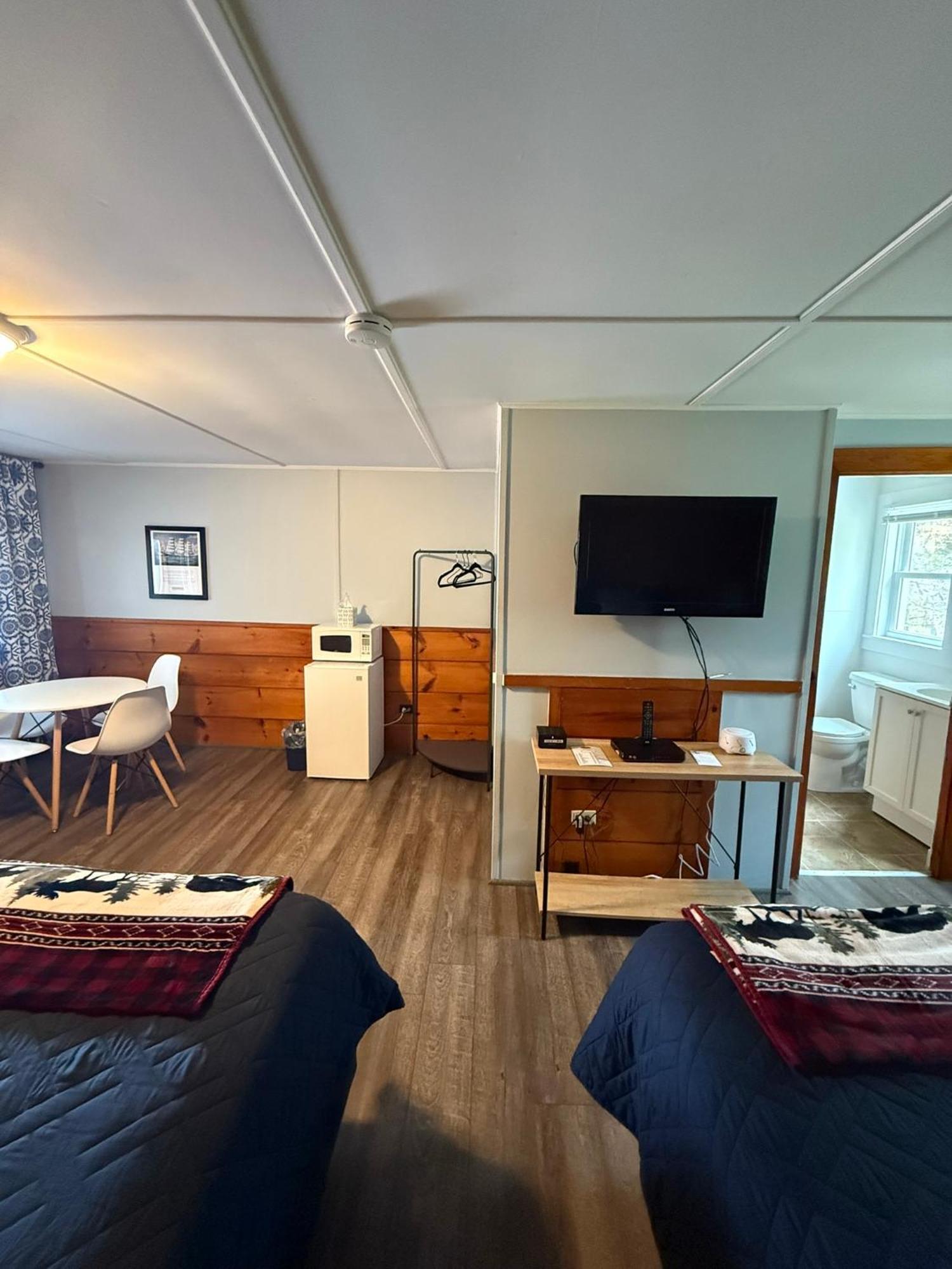 Yardarm Motel Searsport Екстериор снимка