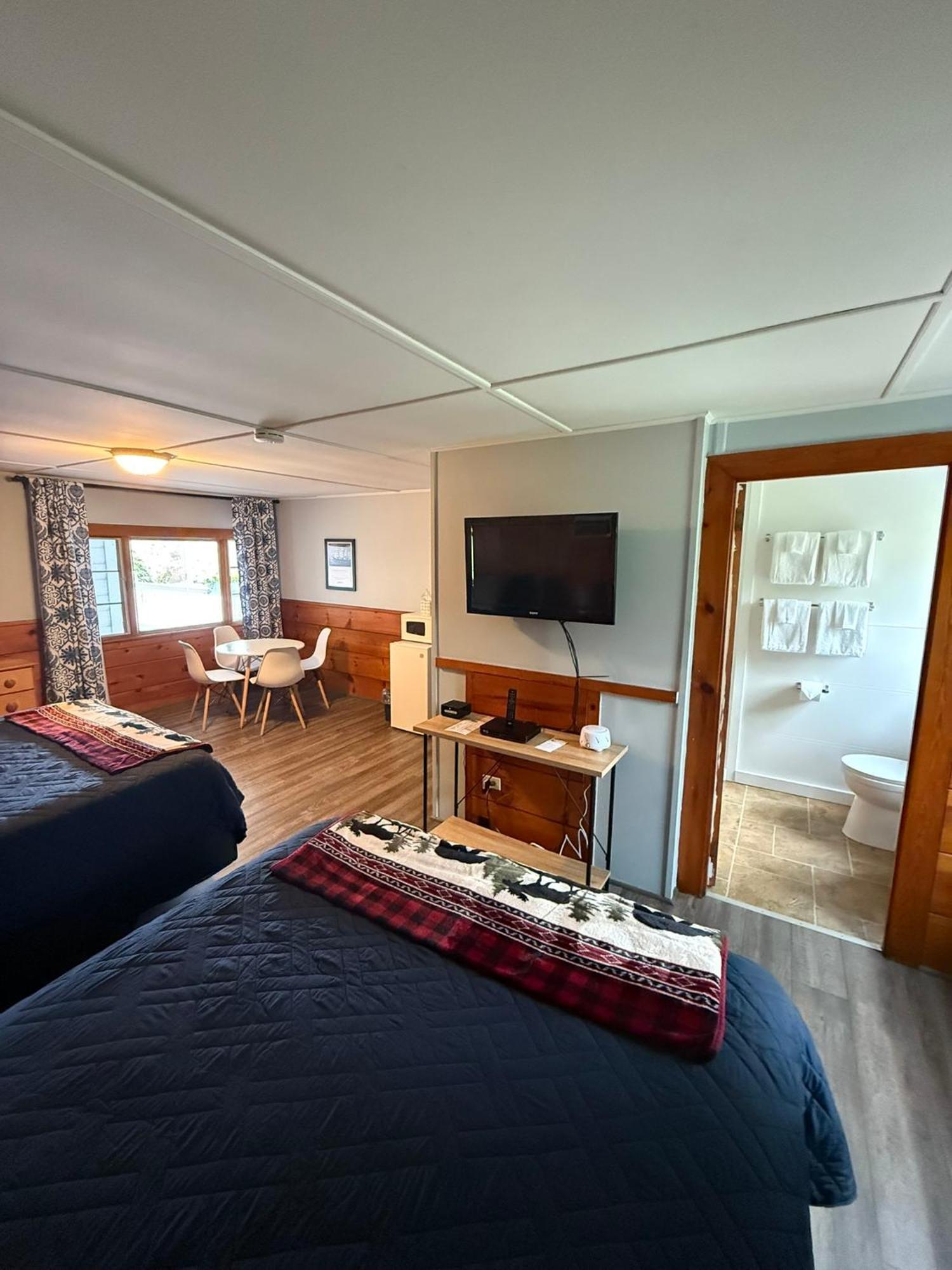 Yardarm Motel Searsport Екстериор снимка